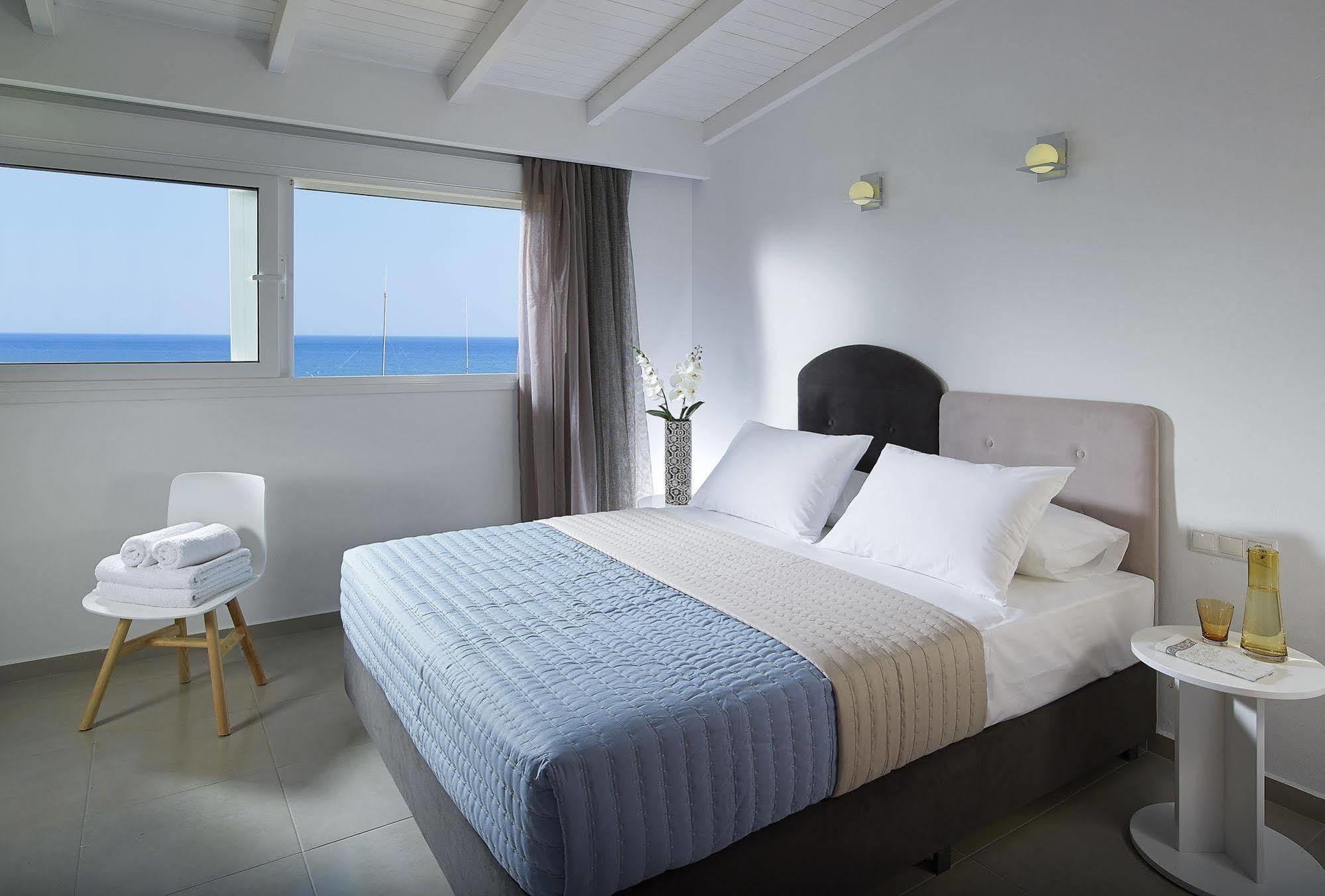 Coral Hotel Ierapetra  Bagian luar foto